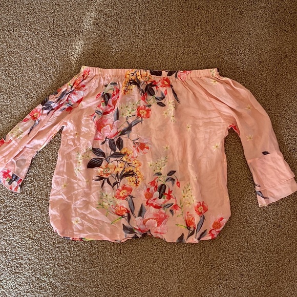 NWOT Grand & Greene pink floral off-the-shoulder top - Picture 2 of 3